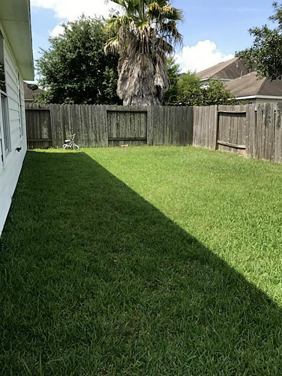 Photo - 3203 Barkers Crossing Ave