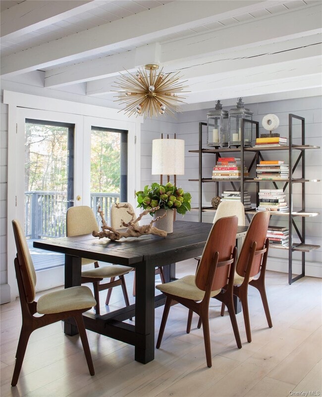 Photo - 21 Briarwood Ln