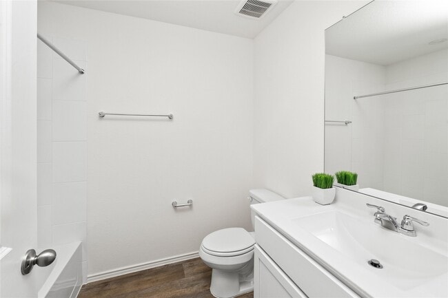 Photo - 4227 Bedwyn Bay Dr