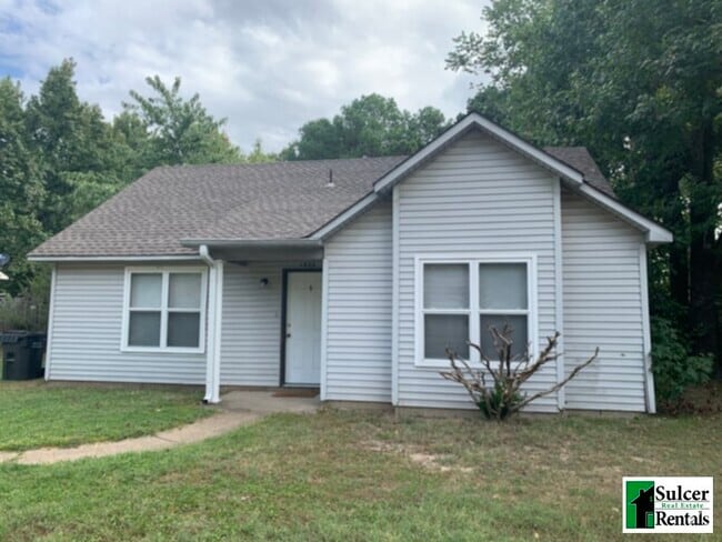 Building Photo - 1502 Nelms St Rental