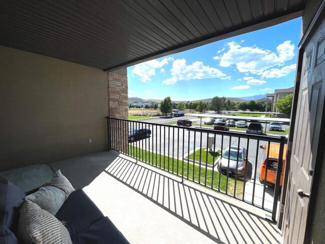 Photo - 3561-3585 E Rock Creek Rd Unit Apt E6