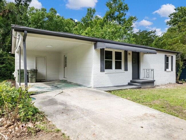 Photo - 2862 Argyle Dr NW