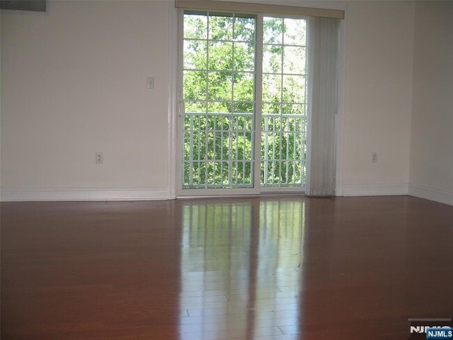 Photo - 2411 Windsor Park Ct