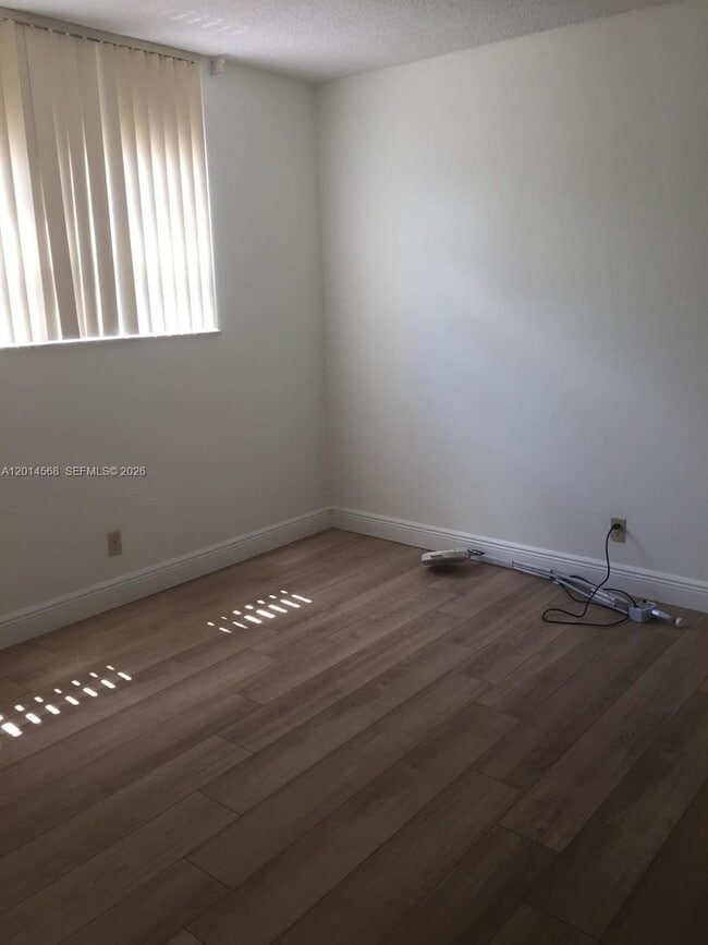 Photo - 3910 Crystal Lake Dr Unit 201