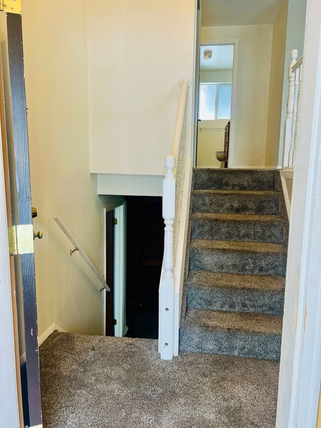 Photo - Half of a Duplex Available - 4 Bedroom 2 Bathroom in Lakewood