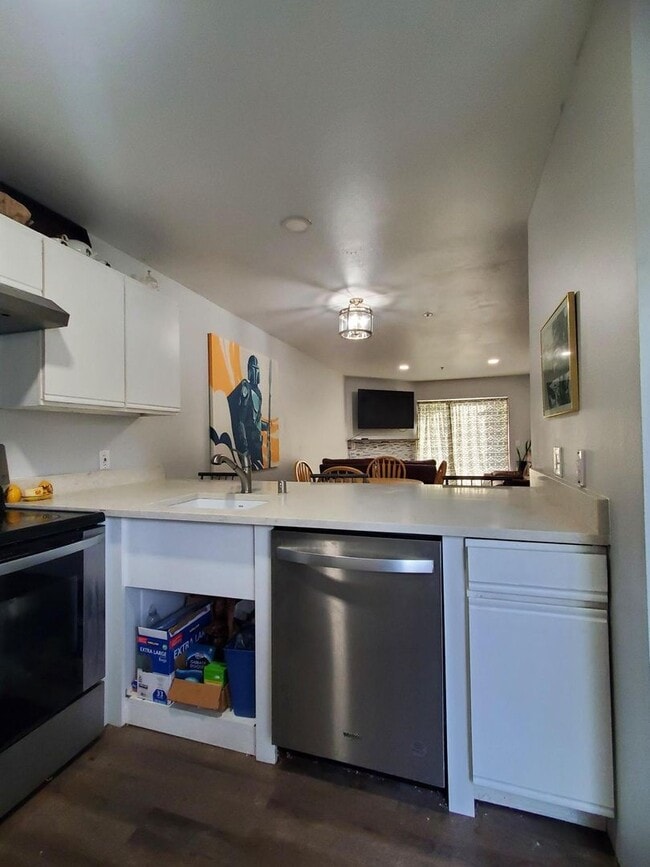 Photo - Cozy, 2 Bedroom Apartment for Rent in the Birchwood Neighborhood!