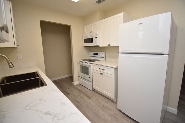 Photo - 220 Westward Ave
