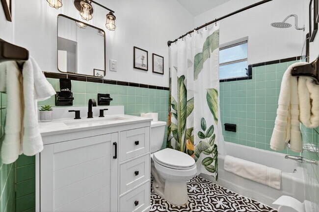 312 Ocean Ave Unidad B