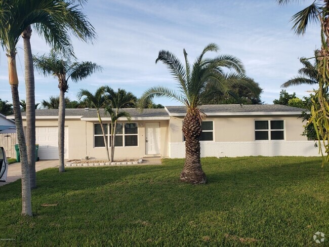 Building Photo - 449 N Waterway Dr Rental