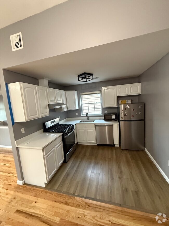 Building Photo - 17 Prescott St Unit #2 Rental