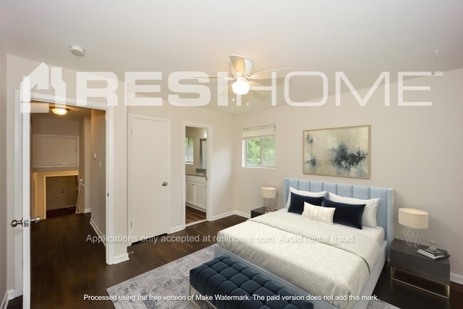 Photo - 724 Dixon Rd