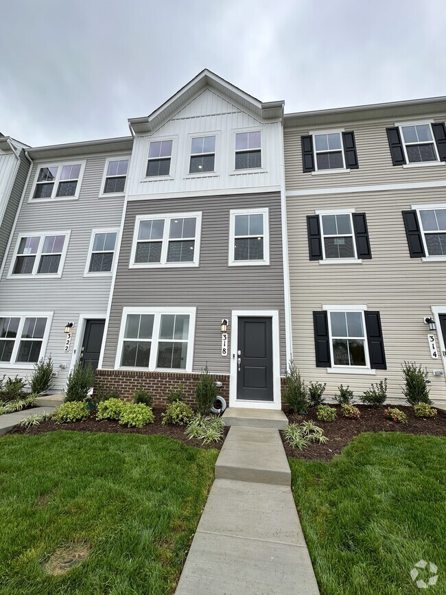 Building Photo - 318 Mineral Springs Rd Rental