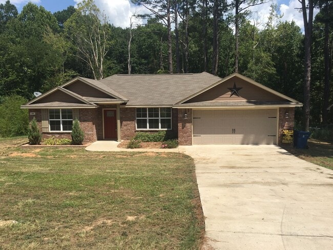 Photo - COMING SOON MARCH 2026!!!  NICEST IN LINDALE Single Family Home- Nearly New-Lindale ISD - 3 Bedro...