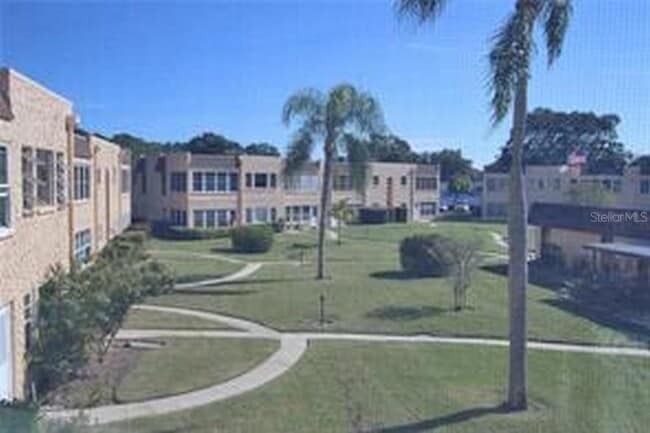221 Cedarwood Cir