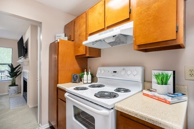 Brook Valley Apartment Homes