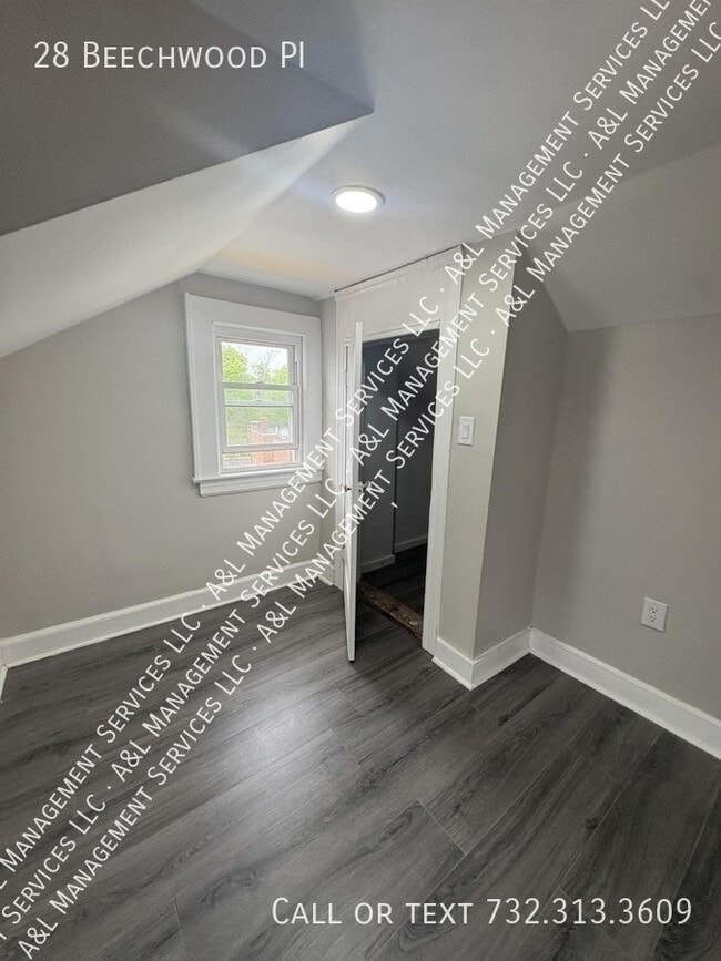 Photo - 28 Beechwood Pl