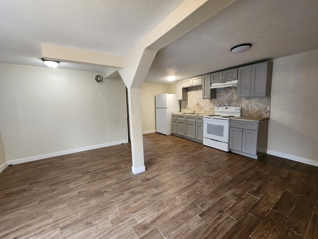 Photo - 4203 Polk St Unidad A