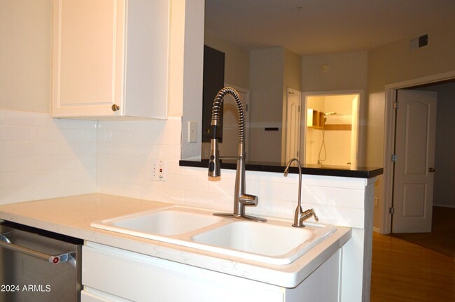 Photo - 1701 E Colter St Unit 263