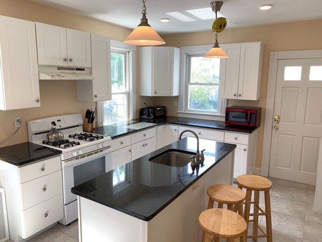 501 Spring St Unit 1