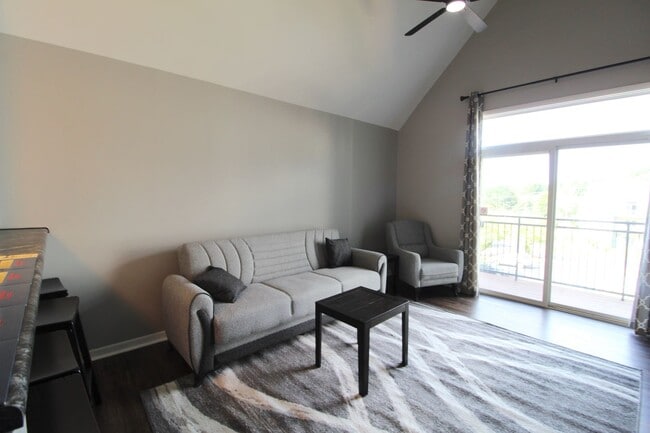 Photo - 1342 Hunters Rd
