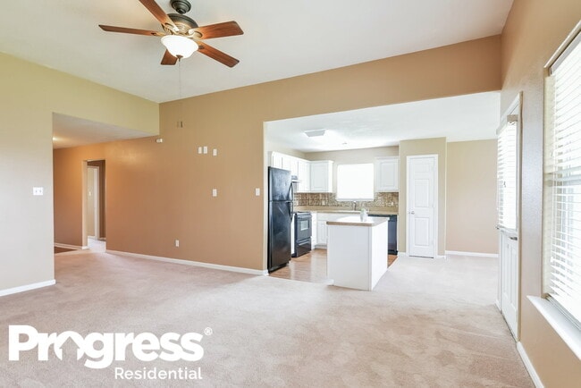 Photo - 29006 Red River Loop