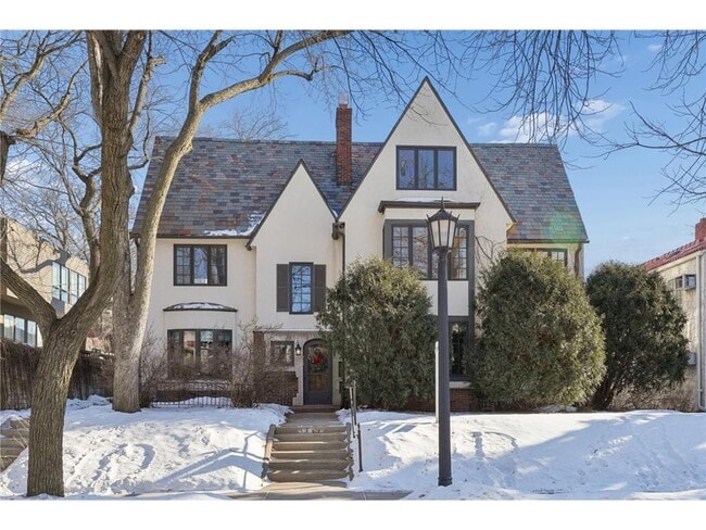 Building Photo - 1721 Humboldt Ave S