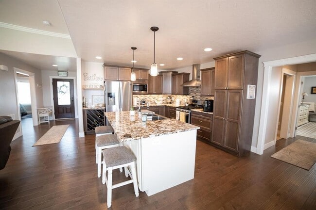 Photo - Beautiful 3/2 with 3-Car Heated Garage