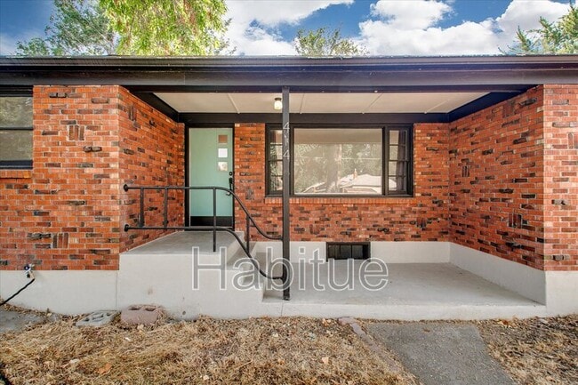 Photo - 414 S Pond St