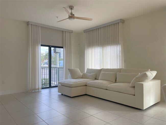 Photo - 8201 NW 41st St Unidad D-105