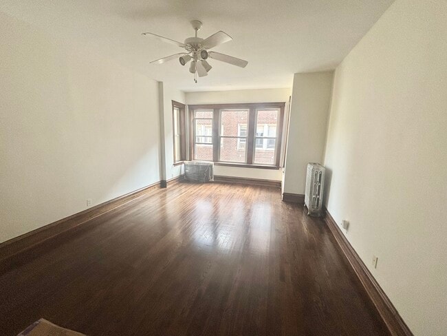 Photo - 4866 N Ashland Ave Unit 2E