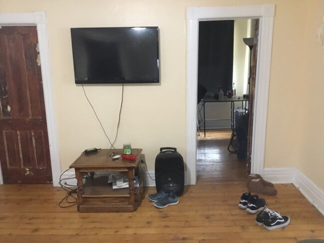 1029 Downer Ave Unit 1st Floor
