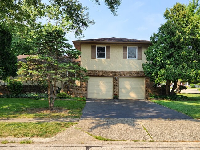 Building Photo - 316 Finstock Way