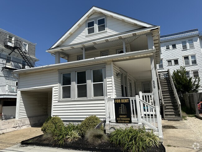 Building Photo - 509 E 7th St Unit 2 Rental