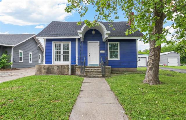 Photo - 814 N Walnut St House