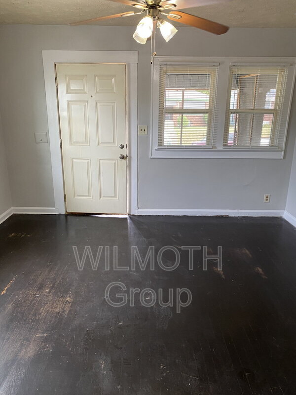 Photo - 856 N Bradley Ave