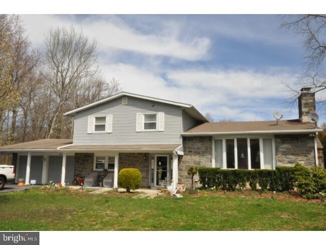 Photo - 270 BRADDOCK Rd Casa