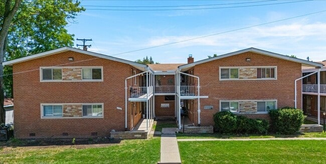 Building Photo - 17160 Gravier St Unit 3B