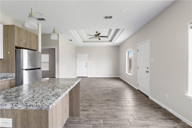 Photo - 17 Kentucky St