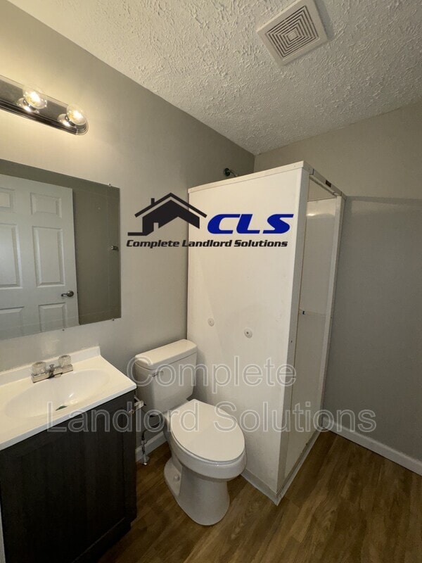 Photo - 702 S 8th St