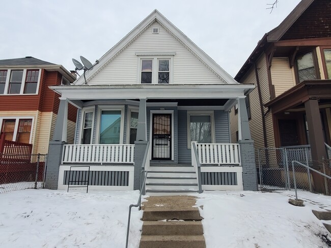 Building Photo - 2954 N 21st St Rental