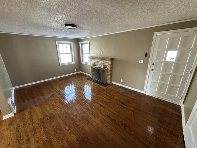 Photo - 2500 N 49th St