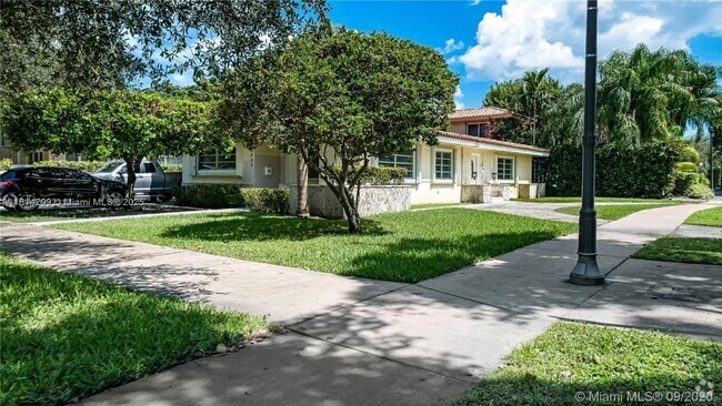 Building Photo - 3941 Segovia St Rental