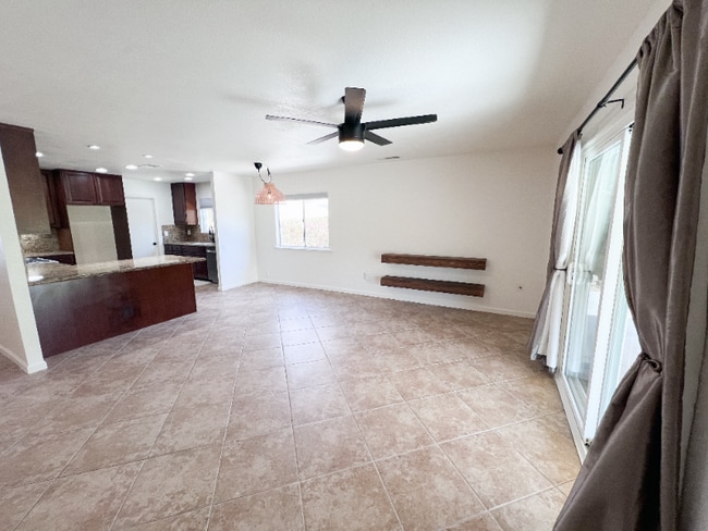 Photo - 77215 Minnesota Ave