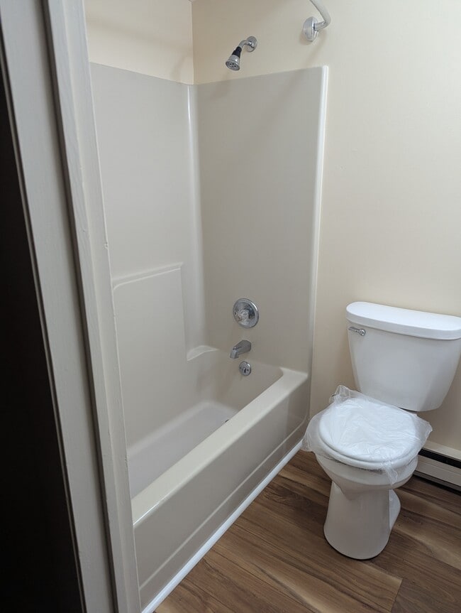 Photo - 4063 Oneida St