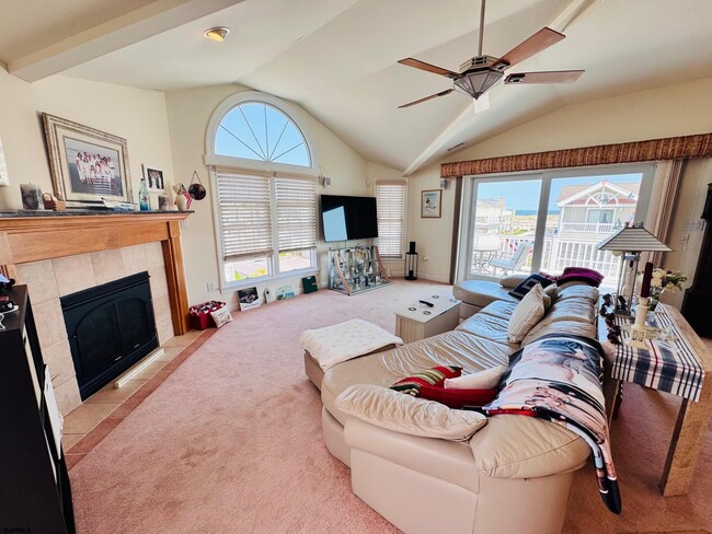 Photo - 404 50th St Unit 2