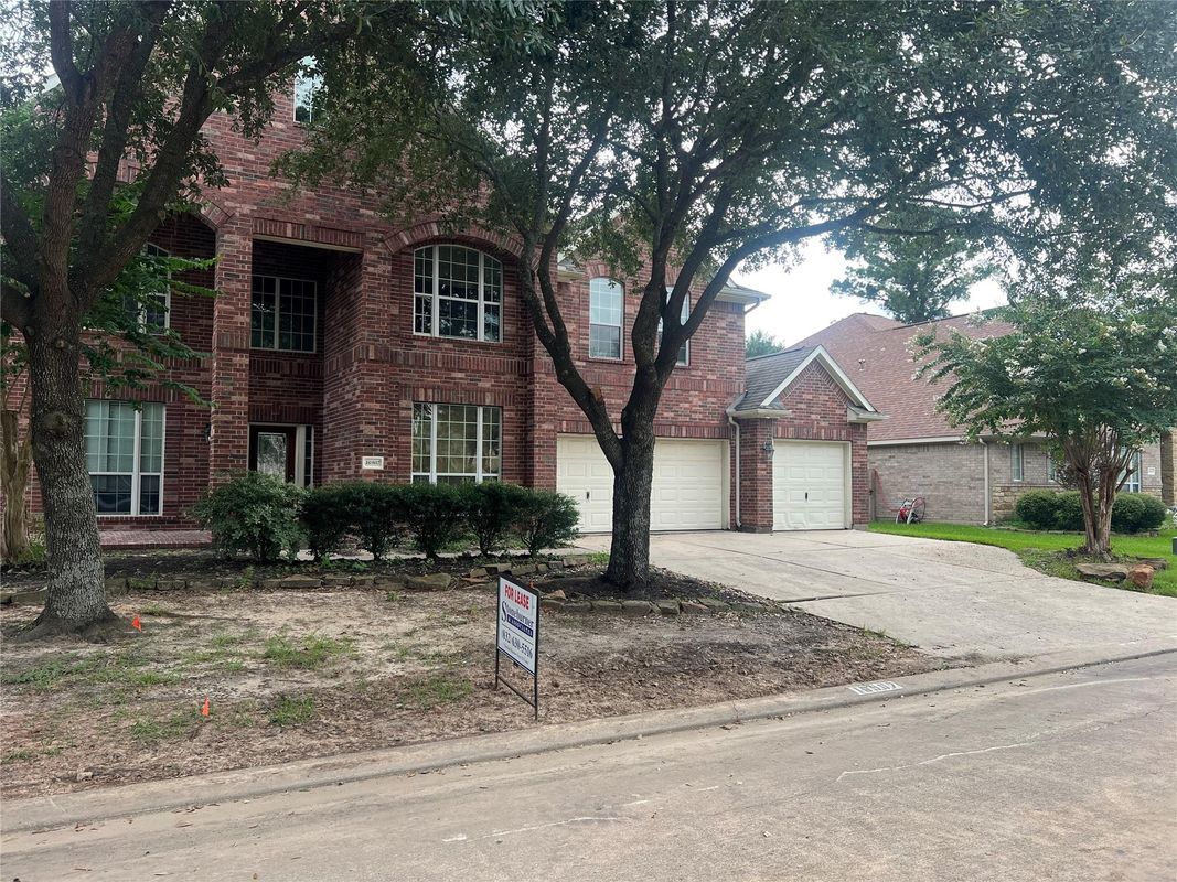 Photo - 16907 Coronado Springs Dr House
