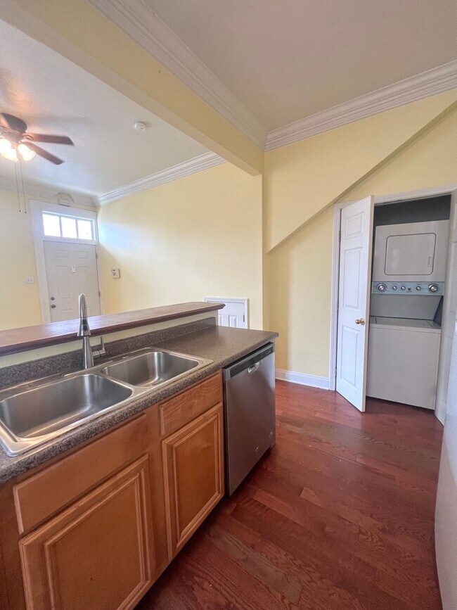 Photo - 150-150 Millaudon St Unit 150