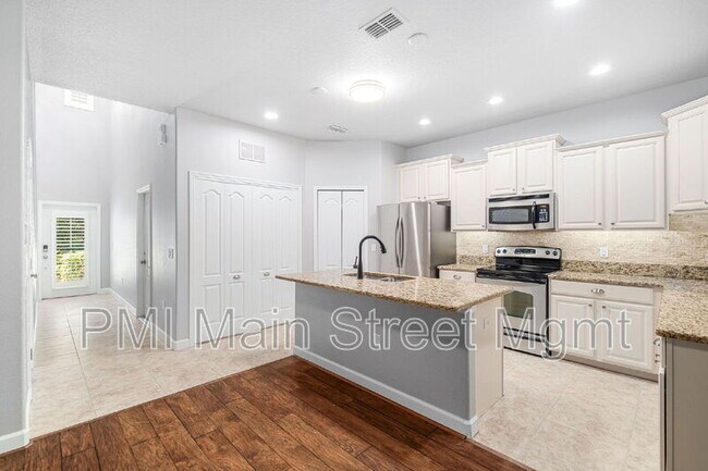 Photo - 689 Evening Sky Dr