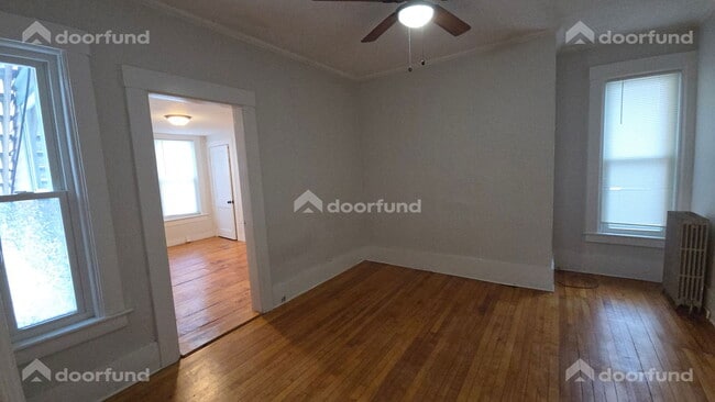 Photo - 46 E Main St Unidad 2