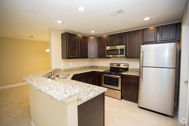 Building Photo - The Residences at Cypress Preserve Beautif... Unit 204 Rental